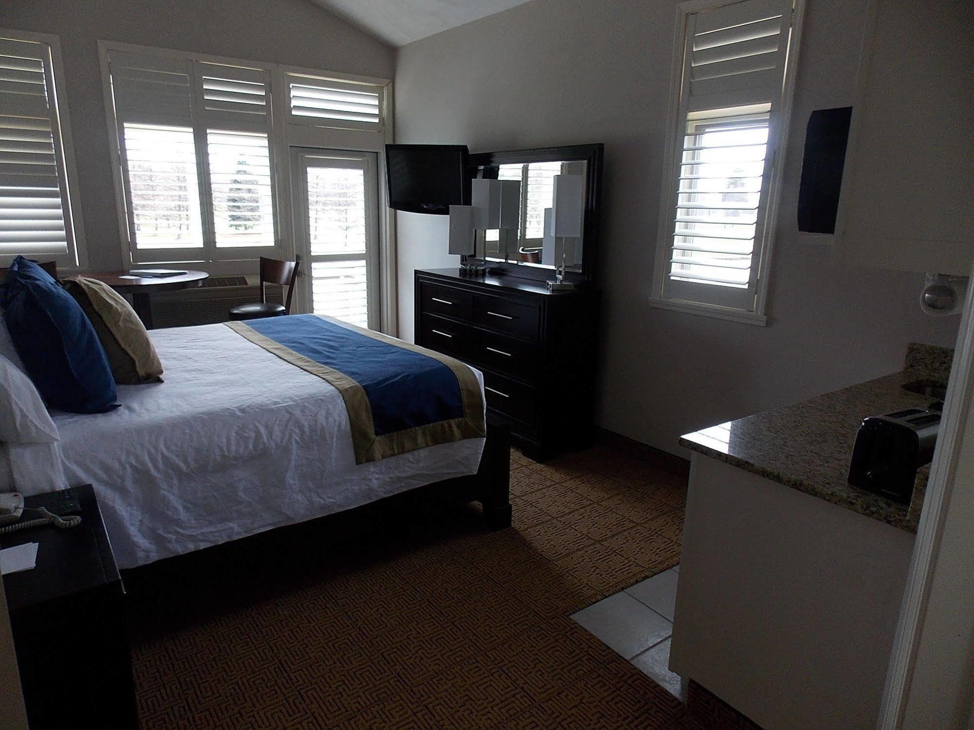 Fairway Suites At The Peak French Creek Экстерьер фото