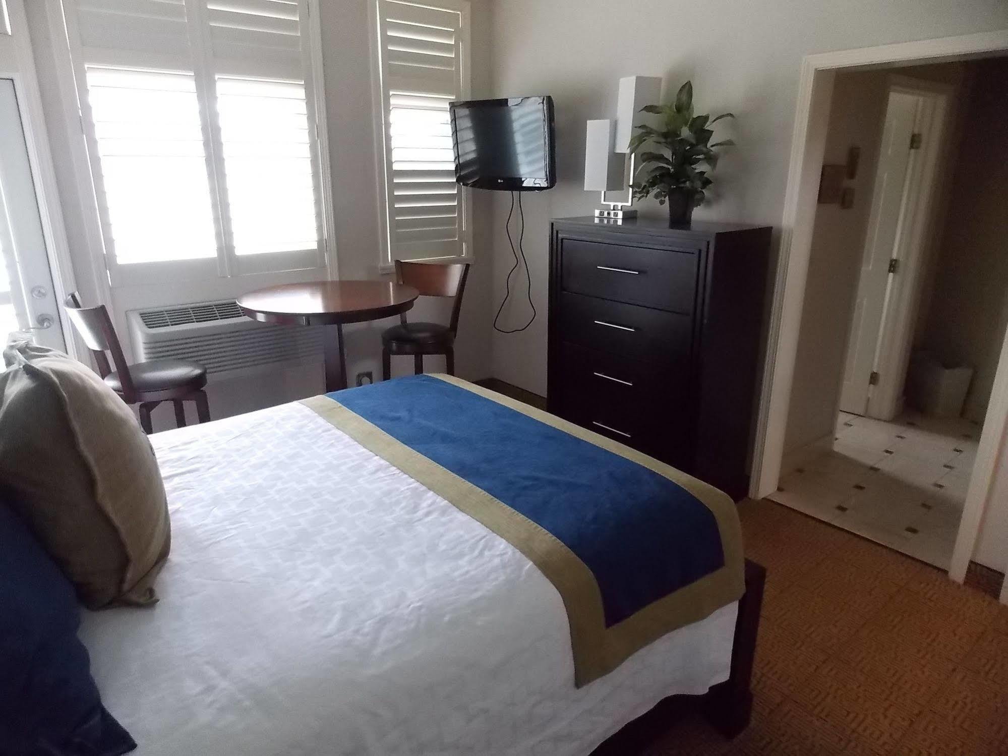 Fairway Suites At The Peak French Creek Экстерьер фото