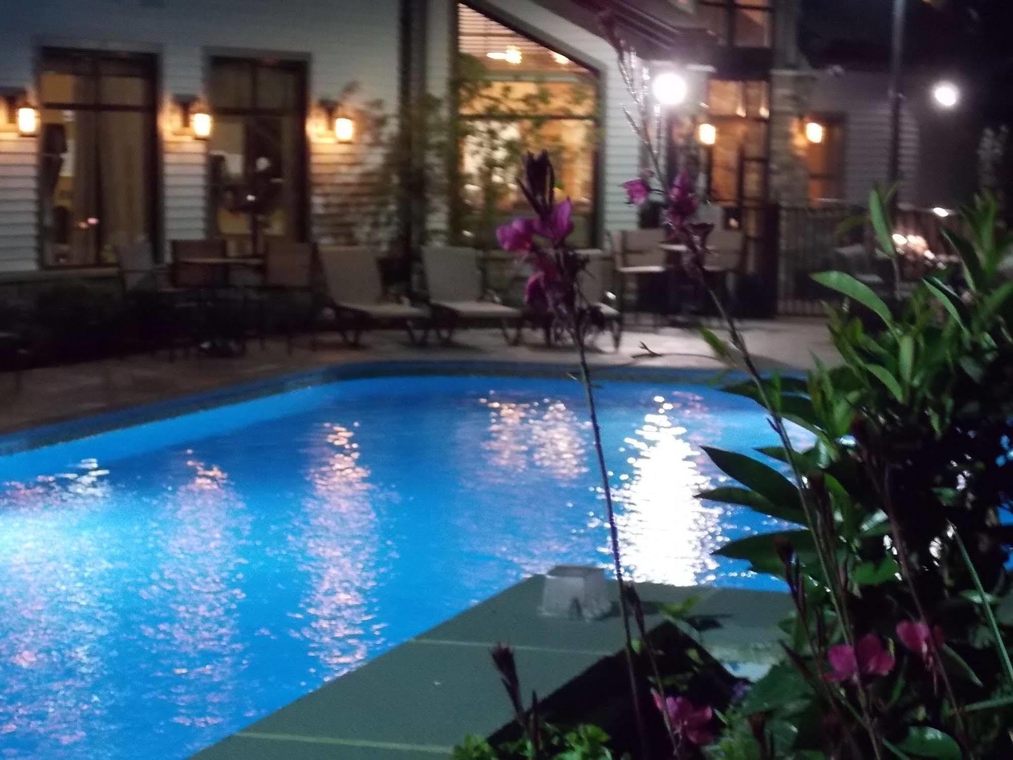 Fairway Suites At The Peak French Creek Экстерьер фото
